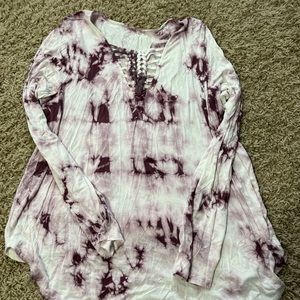 American Eagle soft and sexy long sleeve shirt with tie dye and knotted design